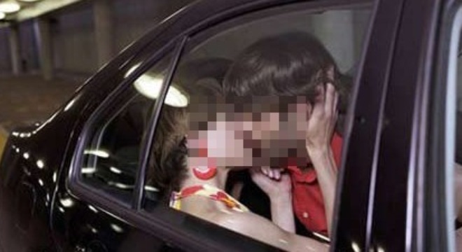 Bị hiếp dâm, thiếu nữ bắt hung thủ đi mua Bao Cao Su